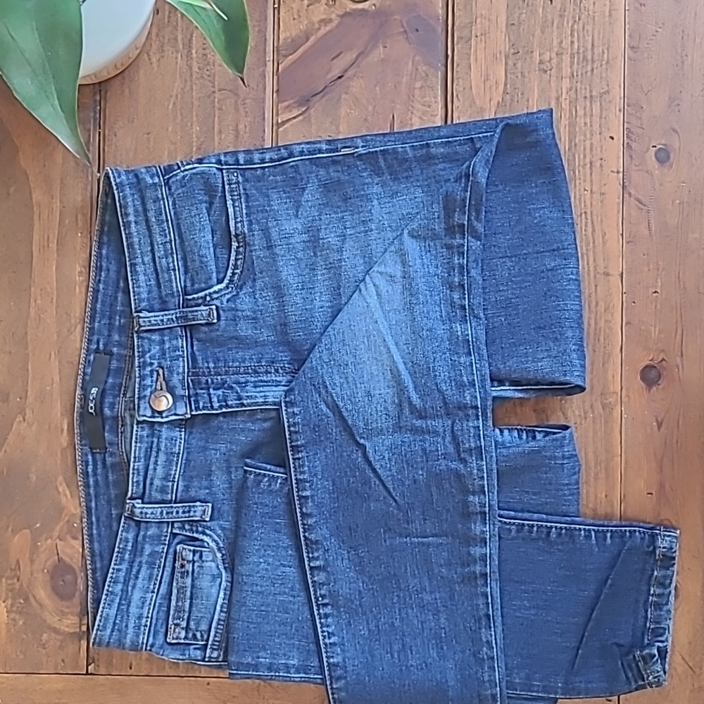 EUC Joe Branded Jeans 27